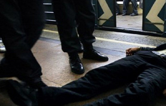 В бакинском метро скончался пассажир