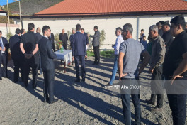 Жителям, переселившимся в село Сос Ходжавендского района, вручены ключи от домов-ОБНОВЛЕНО -ФОТО 
