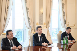 Президент Азербайджана принял председателя Сената румынского парламента