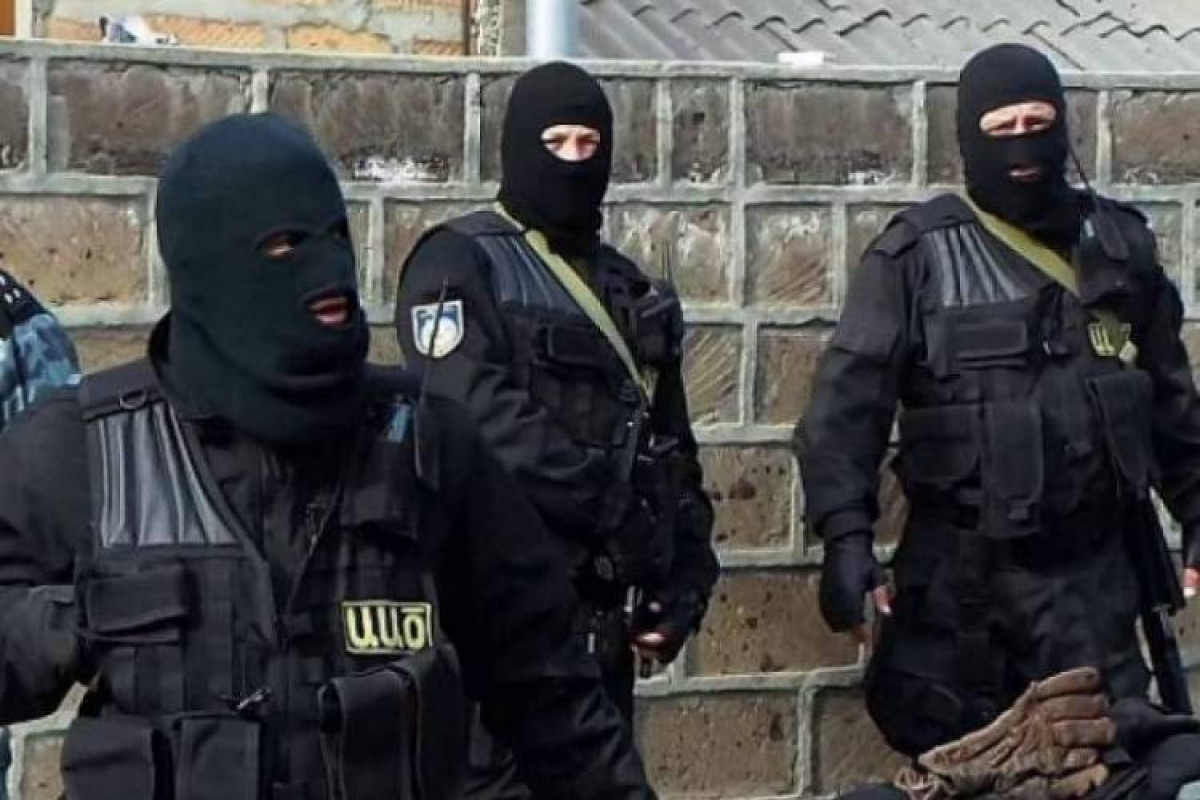 СНБ Армении проводит операцию в воинской части в Эчмиадзине, задержаны высокопоставленные офицеры-ОБНОВЛЕНО 