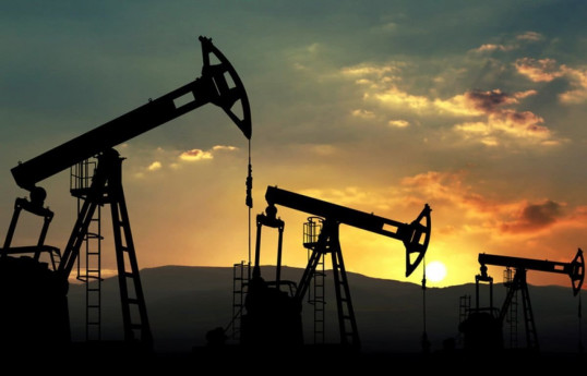 Цена на азербайджанскую нефть опустилась ниже $70