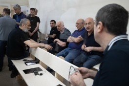 На суде завершено оглашение показаний, данных в ходе предварительного следствия обвиняемыми в совершении ряда преступлений гражданами Армении