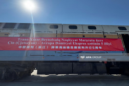 В Абшеронском логистическом центре состоялась церемония встречи 225-го поезда, следующего по Транскаспийскому международному транспортному маршруту-ФОТО 