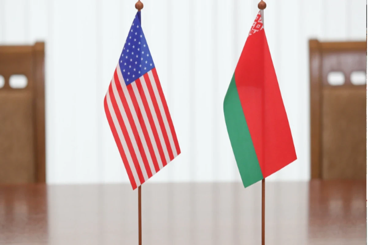 США хотят возобновить работу своего посольства в Минске