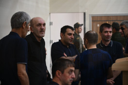 Суд огласил документы, касающиеся обстрелов с территории Армении, убийств мирных азербайджанцев и их захвата в заложники