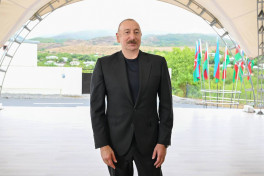 Президент встретился с жителями поселков Гырмызы Базар, Гадрут и села Сос-ОБНОВЛЕНО 