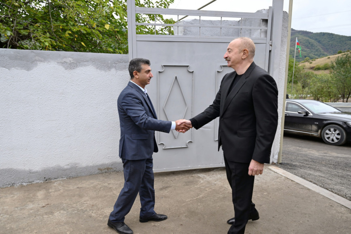 Президент Азербайджана посетил село Бадара Ходжалинского района