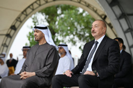 Президенты Азербайджана и ОАЭ посмотрели шоу карабахских скакунов на Джыдыр дюзю