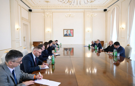 Президент Азербайджана принял комиссара ЕС по вопросам расширения-ОБНОВЛЕНО 
