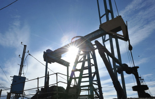Нефть на мировых рынках подешевела