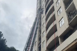 Пожар в многоэтажном доме в Баку потушен-ФОТО -ВИДЕО -ОБНОВЛЕНО-3 