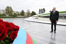 Президент  минутой молчания почтил память шехидов Отечественной войны-ВИДЕО 