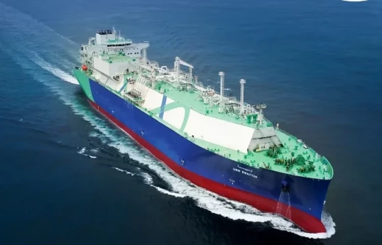 Иранская армия нанесла ракетные удары по нефтяному танкеру у берегов Катара