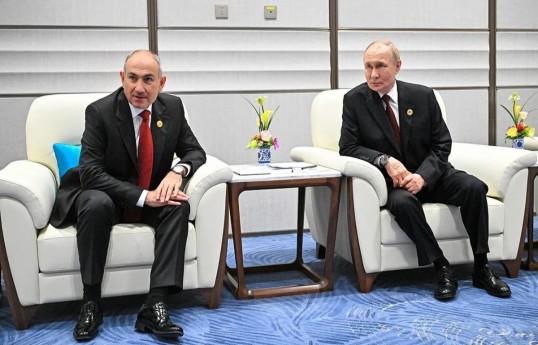 премьер-министр Армении Никол Пашинян, президент России Владимир Путин