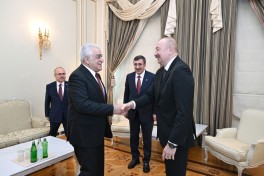 Президент Азербайджана принял Джевдета Йылмаза