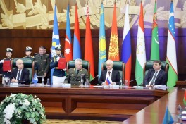 Закир Гасанов принял участие в очередном заседании Совета министров обороны СНГ-ФОТО 