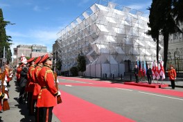 церемония официальной встречи Президента Ильхама Алиева в Тбилиси