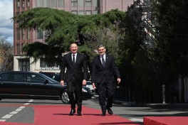 церемония официальной встречи Президента Ильхама Алиева в Тбилиси