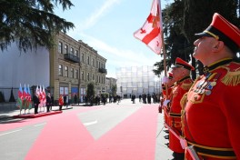 церемония официальной встречи Президента Ильхама Алиева в Тбилиси