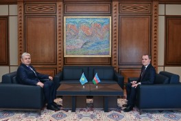 Министр иностранных дел Казахстана Ермек Кошербаев, министр иностранных дел Азербайджана Джейхун Байрамов