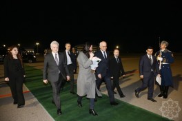 Премьер-министр Литвы прибыла с визитом в Азербайджан