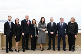 Премьер-министр Литвы почтила память шехидов в Баку