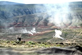 В Азербайджанской Армии проводятся тактические учения с боевой стрельбой