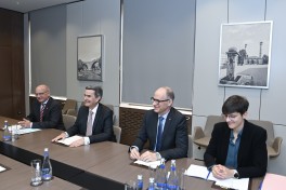Глава МИД Азербайджана принял заместителя госсекретаря Швейцарии