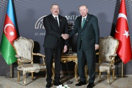 В Анталье состоялась встреча Президента Азербайджана Ильхама Алиева с Президентом Турции Реджепом Тайипом Эрдоганом-ОБНОВЛЕНО 