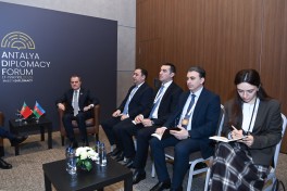 Джейхун Байрамов встретился с португальским коллегой-ОБНОВЛЕНО 