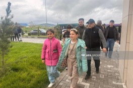 В город Агдам прибыла очередная группа переселенцев, им вручены ключи от квартир-ФОТО -ОБНОВЛЕНО-1 