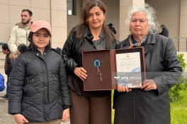 В город Агдам прибыла очередная группа переселенцев, им вручены ключи от квартир-ФОТО -ОБНОВЛЕНО-1 