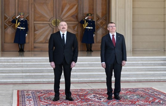 Состоялась церемония официальной встречи Президента Латвии-ФОТО 