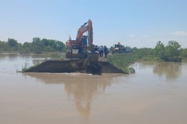 Уровень воды в Куре повысился, на реке Гаргар прорвало плотину - ФОТО 