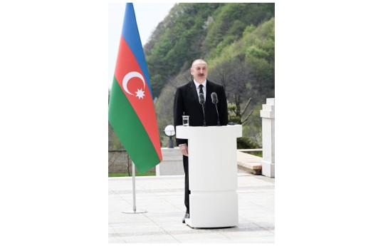Президент Ильхам Алиев