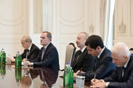 Президент Ильхам Алиев принял делегацию ОАЭ