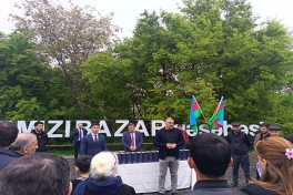 Очередная группа переселенцев прибыла в посёлок Гырмызы Базар, им вручены ключи от домов -ФОТО 