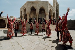 При поддержке Фонда Гейдара Алиева «Проект Венгерская рапсодия» проводит съемки в Азербайджане-ФОТО 