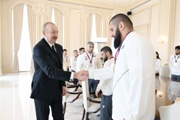 Президент Ильхам Алиев принял борцов, ставших чемпионами Европы в командном зачёте -ОБНОВЛЕНО 