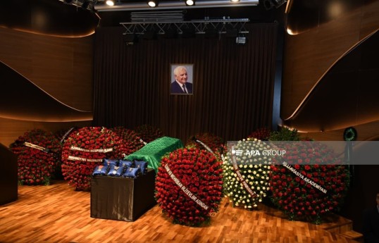 Состоялась церемония прощания с Нариманом Гасанзаде, Президент и Первый вице-президент прислали венок на церемонию -ФОТО-ОБНОВЛЕНО 