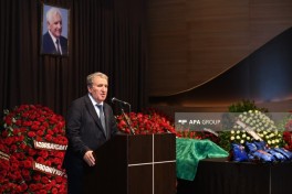 Состоялась церемония прощания с Нариманом Гасанзаде, Президент и Первый вице-президент прислали венок на церемонию -ФОТО-ОБНОВЛЕНО 