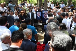 Народный поэт Нариман Гасанзаде похоронен на I Аллее почётного захоронения -ФОТО 