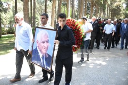 Народный поэт Нариман Гасанзаде похоронен на I Аллее почётного захоронения -ФОТО 