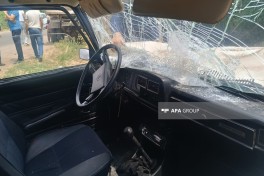 В Товузском районе легковой автомобиль врезался в грузовик, пострадали водитель и ребёнок — ОБНОВЛЕНО-ФОТО 