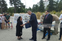В Ходжавендский район прибыли очередные группы переселенцев, им вручены ключи от домов -ОБНОВЛЕНО-1-ФОТО 