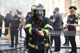 Пожар в ресторане в центре Баку локализован -ОБНОВЛЕНО-4-ФОТО-ВИДЕО 