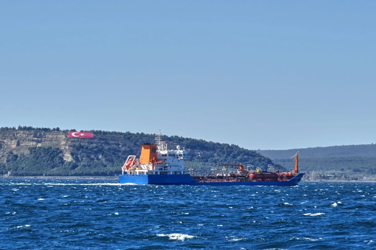 Турция ограничивает проход судов в Чёрном море