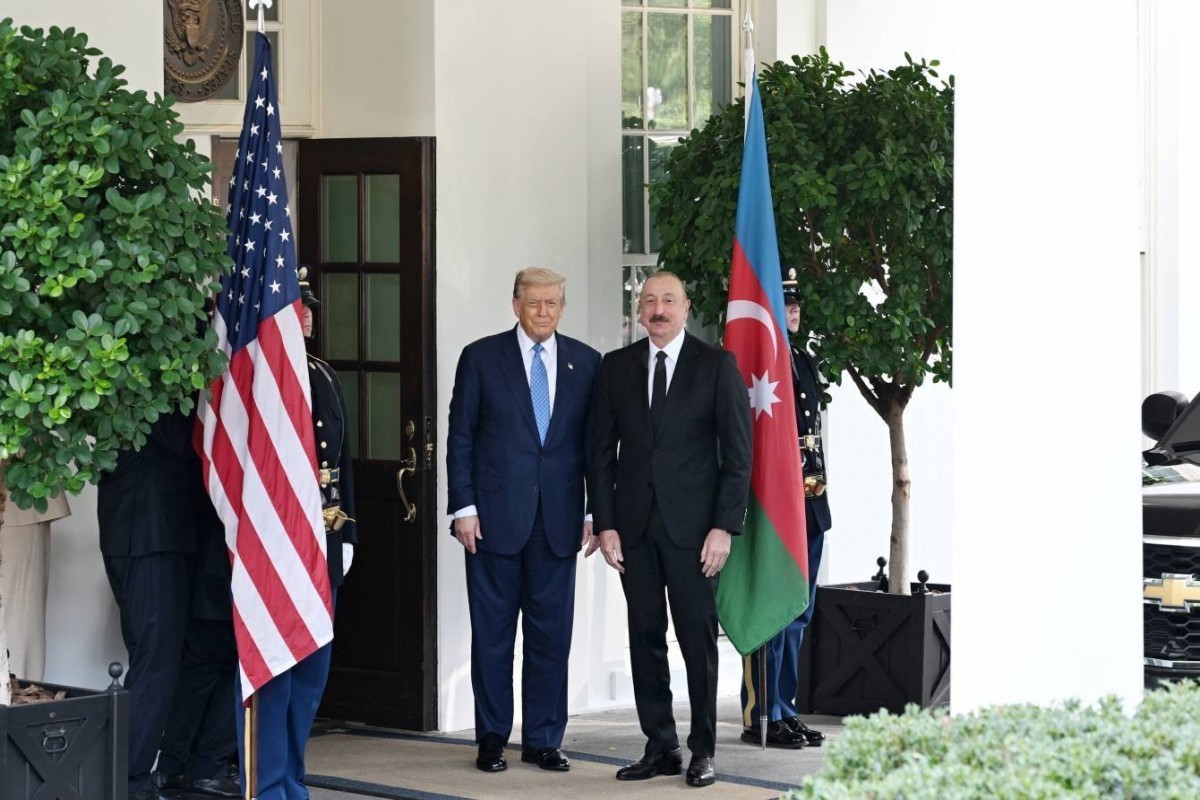 Президент Ильхам Алиев поблагодарил Дональда Трампа за его вклад в мирную повестку