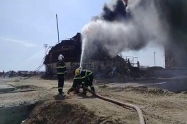 В Баку загорелась топливная цистерна — ФОТО-ВИДЕО-ОБНОВЛЕНО-4 