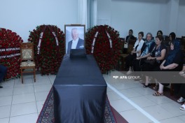 Чингиз Алиоглу похоронен на кладбище «Гурд гапысы» — ФОТО 